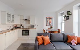 The Flirty Chambers - Fitzrovia - By Frankie Says